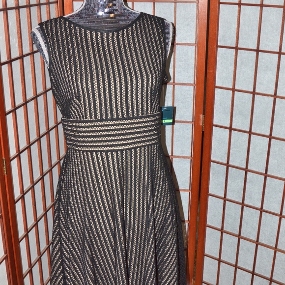 Gabby Skye Dress - Picture 7 of 9